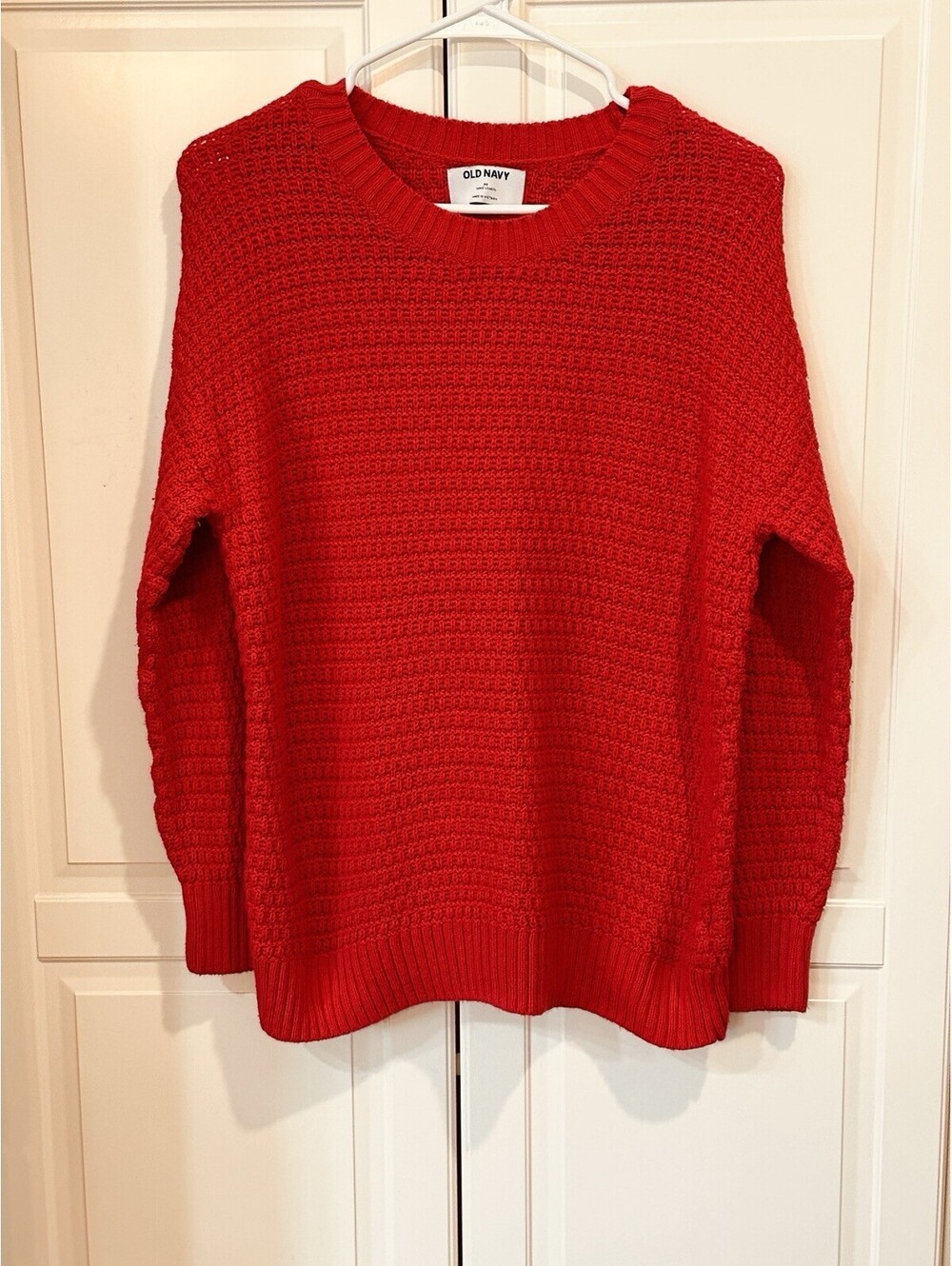 Old Navy Women's Red Textured Knit Sweater Size M